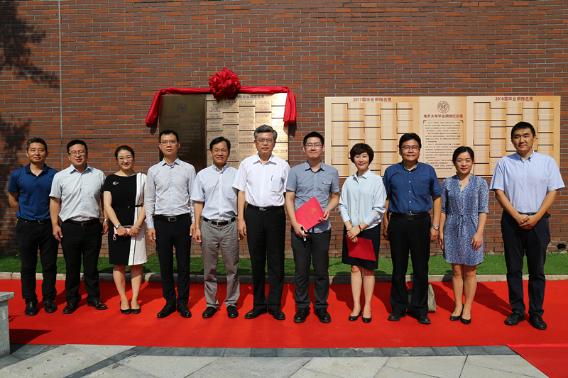 B37R8541_副本.jpg B37R8541_副本.jpg