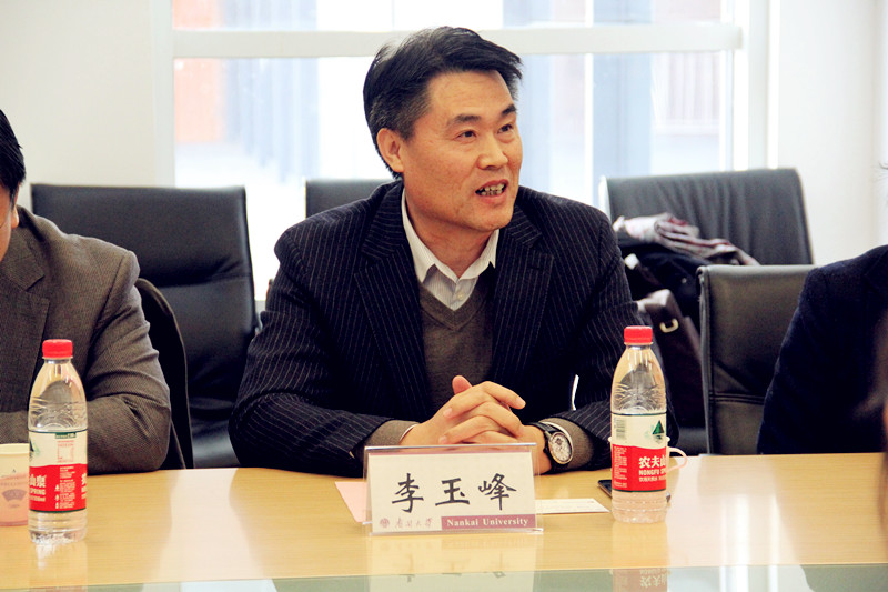 李玉峰书记_副本.jpg 李玉峰书记_副本.jpg