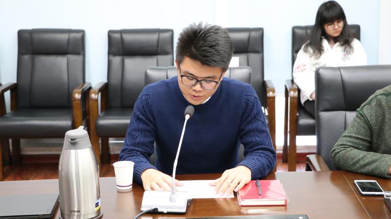 学生代表.jpg 学生代表.jpg